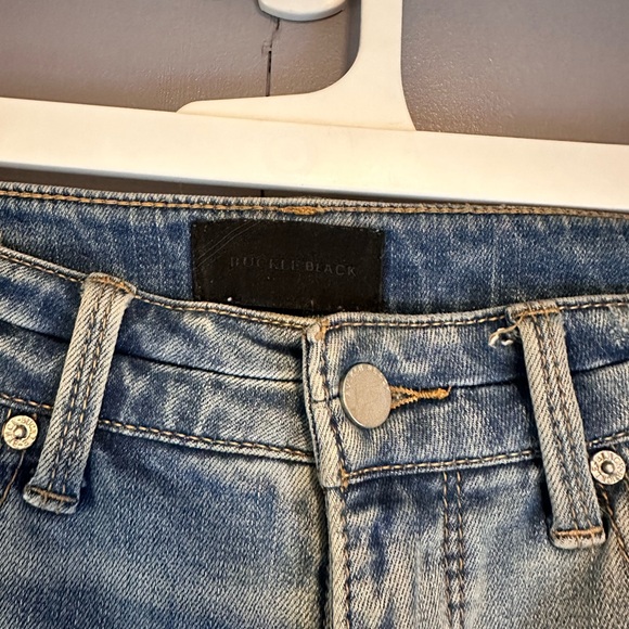 Denim Wash Buckle Jeans - Picture 3 of 5